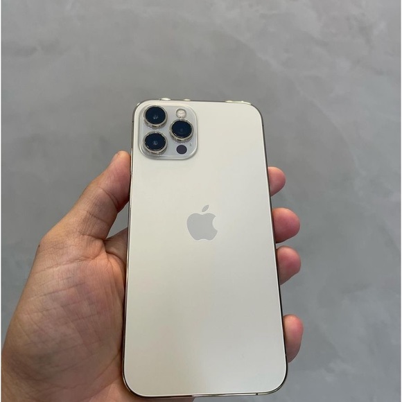 I iPhone 12 Pro Max 256 GB semi-new - Picture 2 of 6